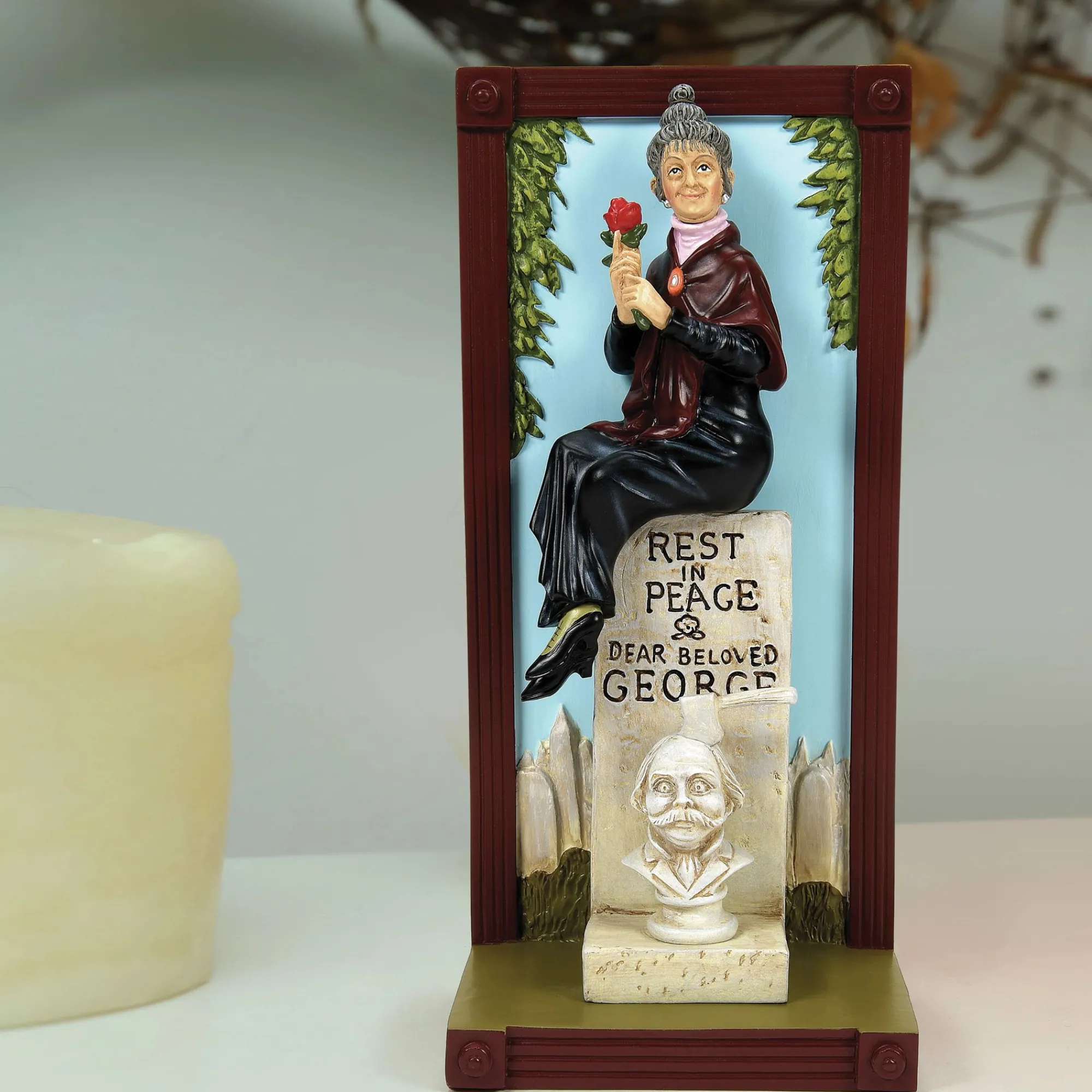 Enesco Gift Figurines | DSSHO HM George's Widow Figuri