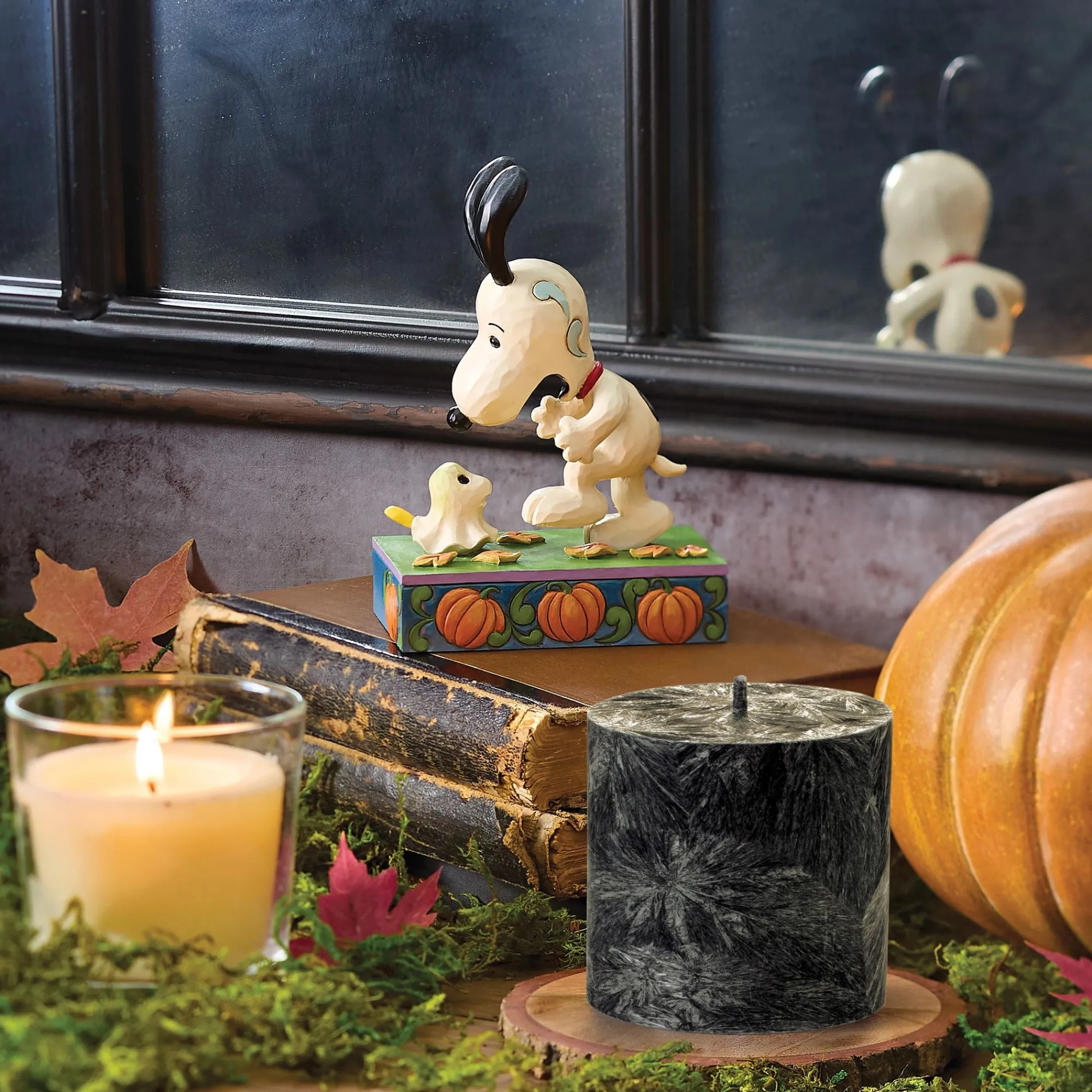 Enesco Gift Figurines | Snoopy Scared by Woodstock Gho